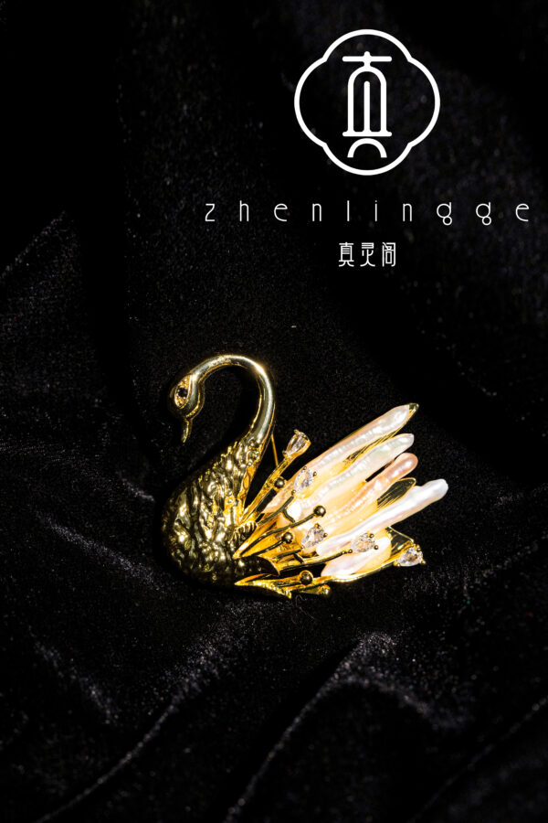 Qingyu An Earrings